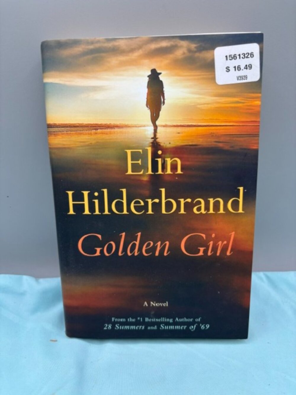 Elin Hilderbrand: Golden Girl First Edition 2021 Hardcover